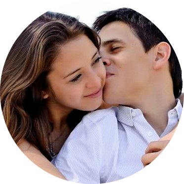 Пары проще находили общий язык и повод для интимного общения.